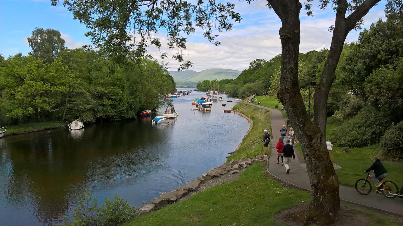 The Waterhouse Inn Balloch Exterior photo